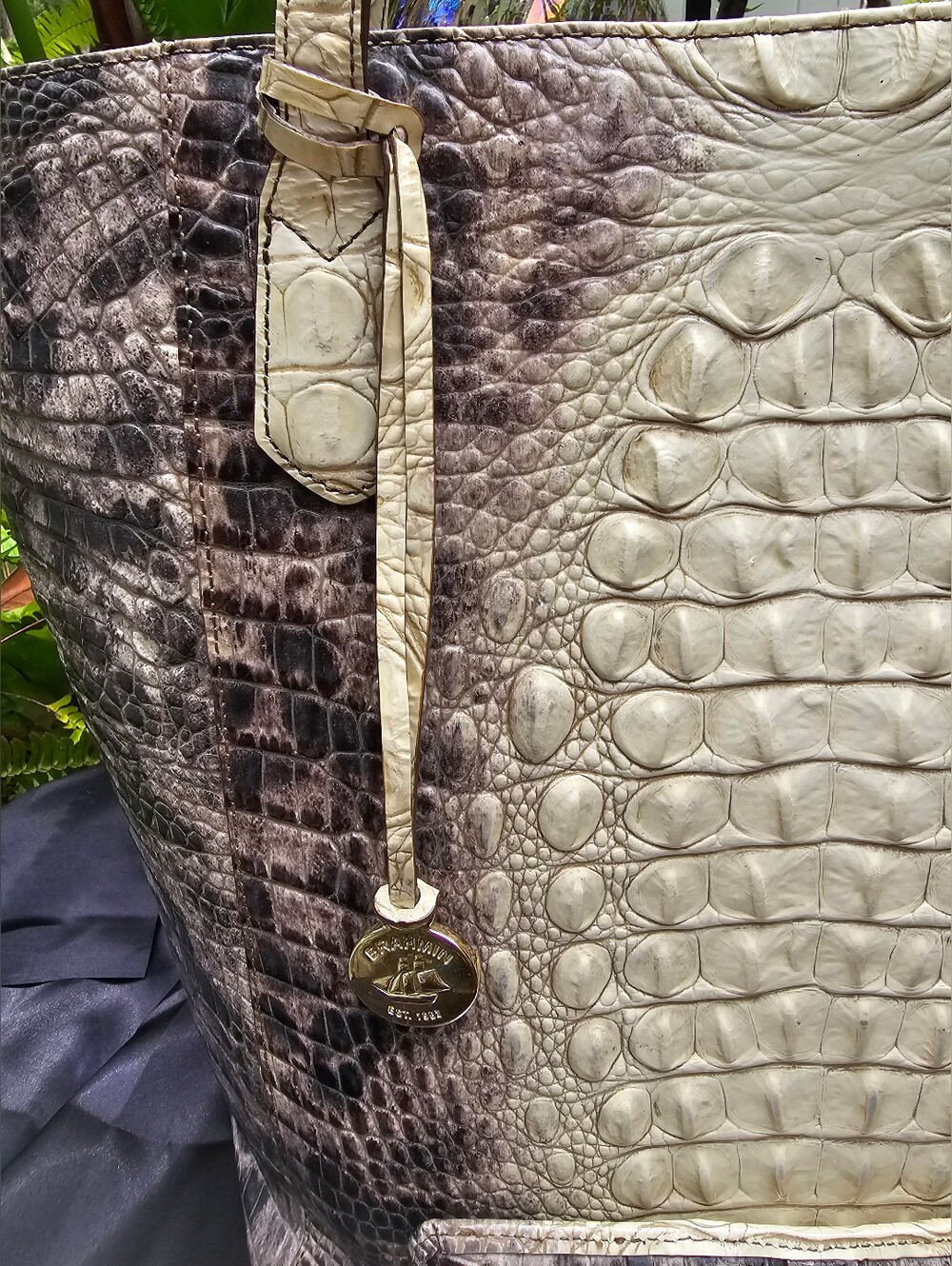 Brahmin Veranda Melbourne Jayden Tote & Ady Wallet Set - Picture 9 of 12